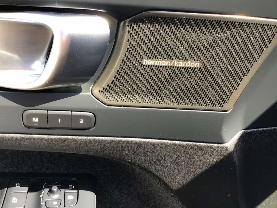 Volvo C40 - Imagem 19