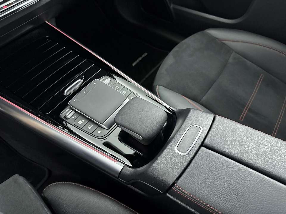 Mercedes-Benz EQA 250 - Imagem 10