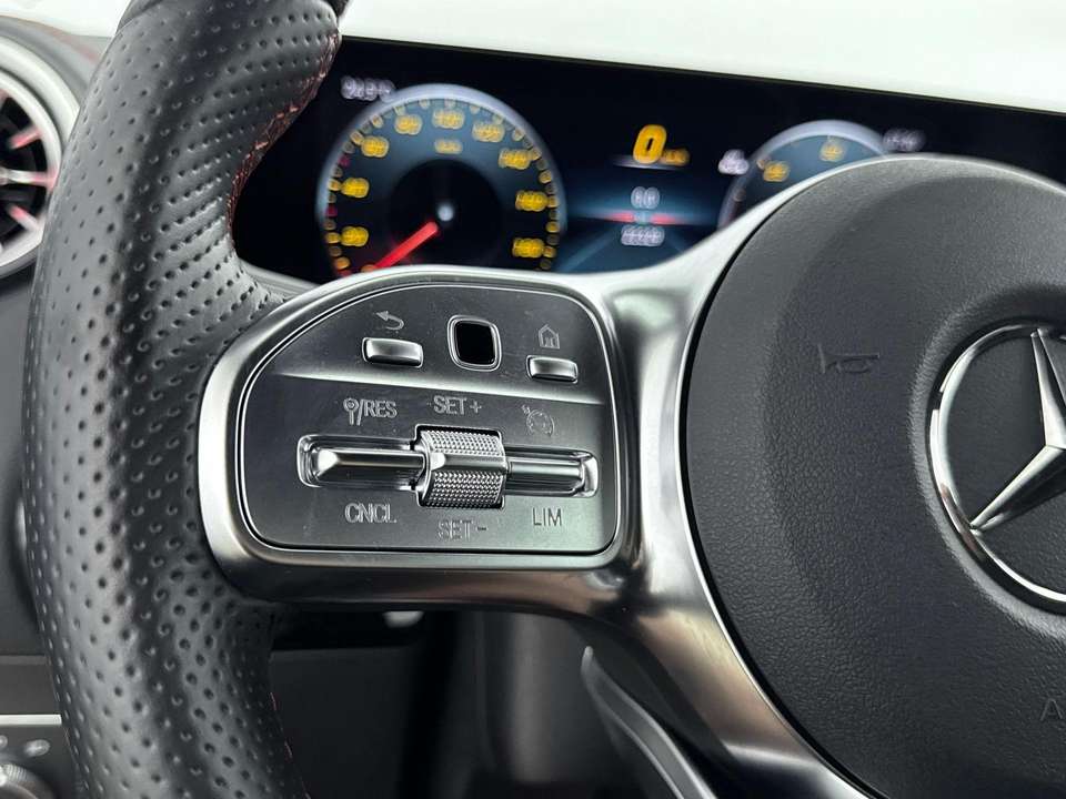 Mercedes-Benz EQA 250 - Imagem 14