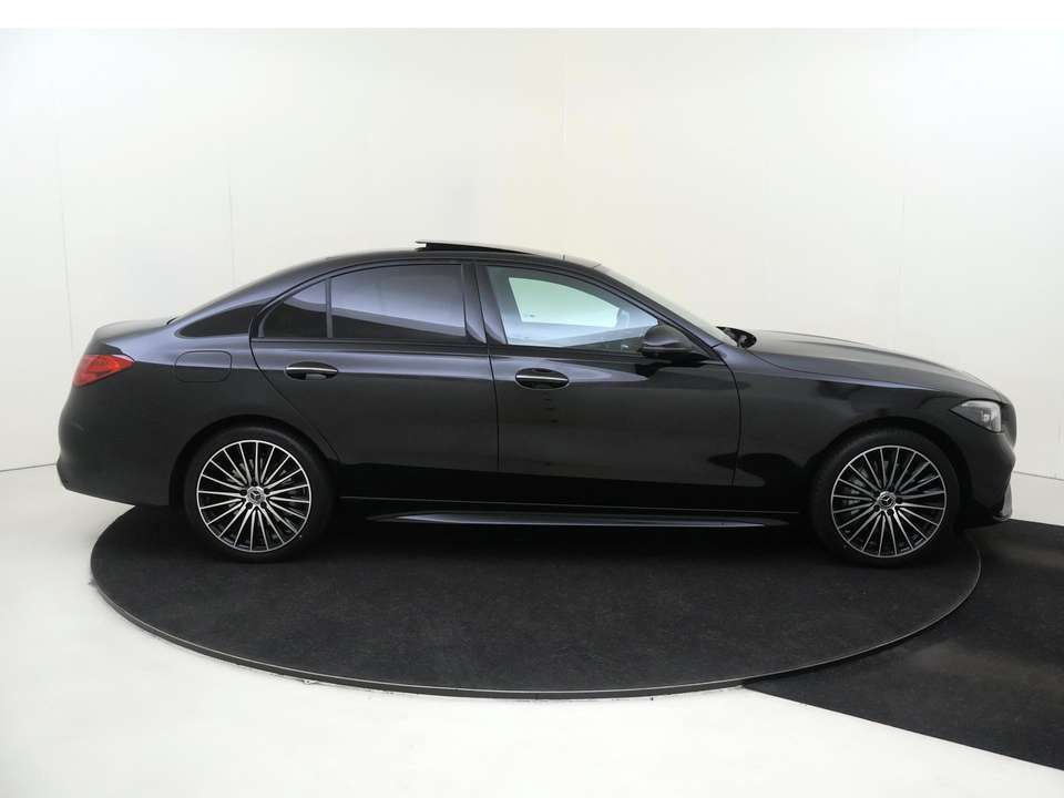 Mercedes-Benz C 300 - Imagem 9