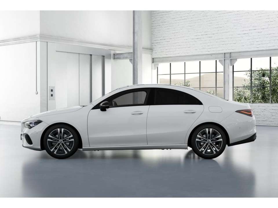 Mercedes-Benz CLA 180 - Imagem 3