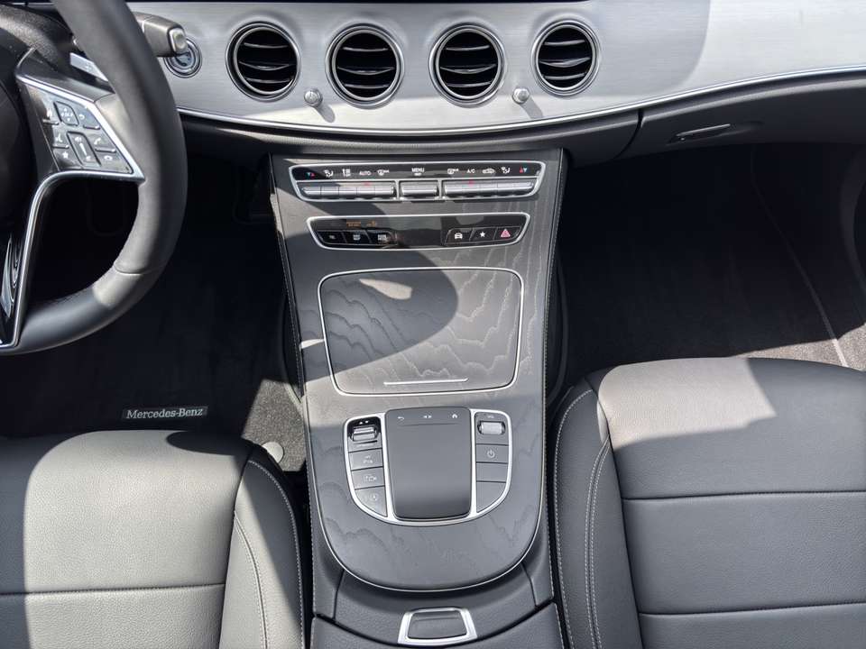 Mercedes-Benz E 220 - Imagem 13