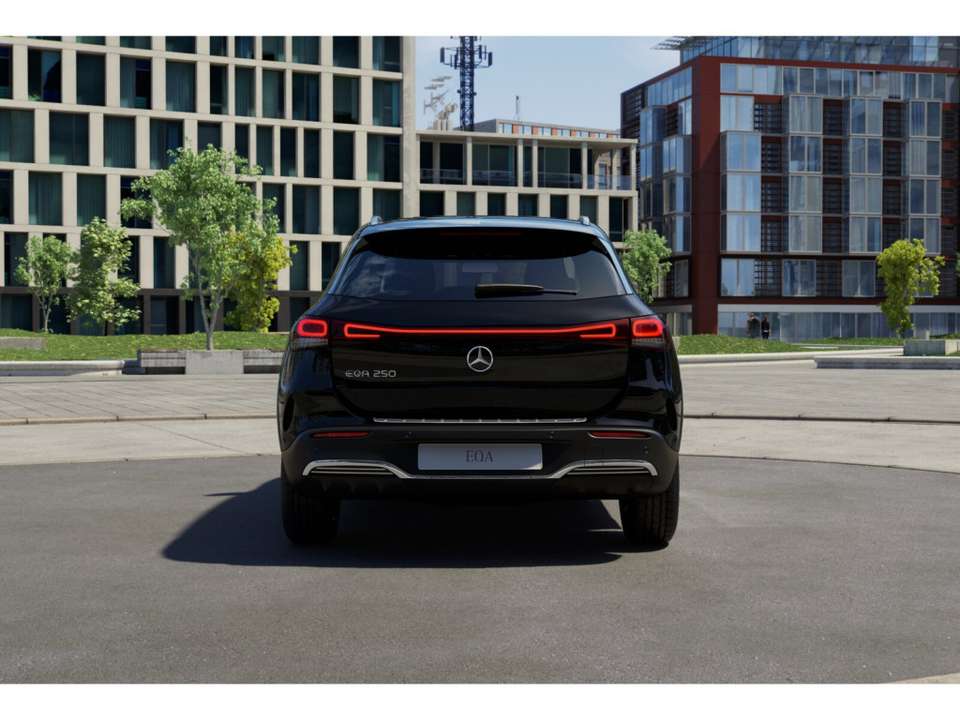 Mercedes-Benz EQA 250 - Imagem 13
