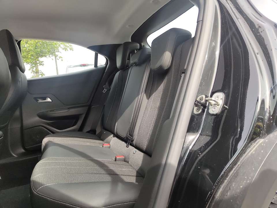 Opel Mokka-E - Imagem 8