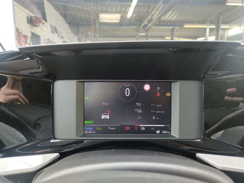 Opel Mokka-E - Imagem 12