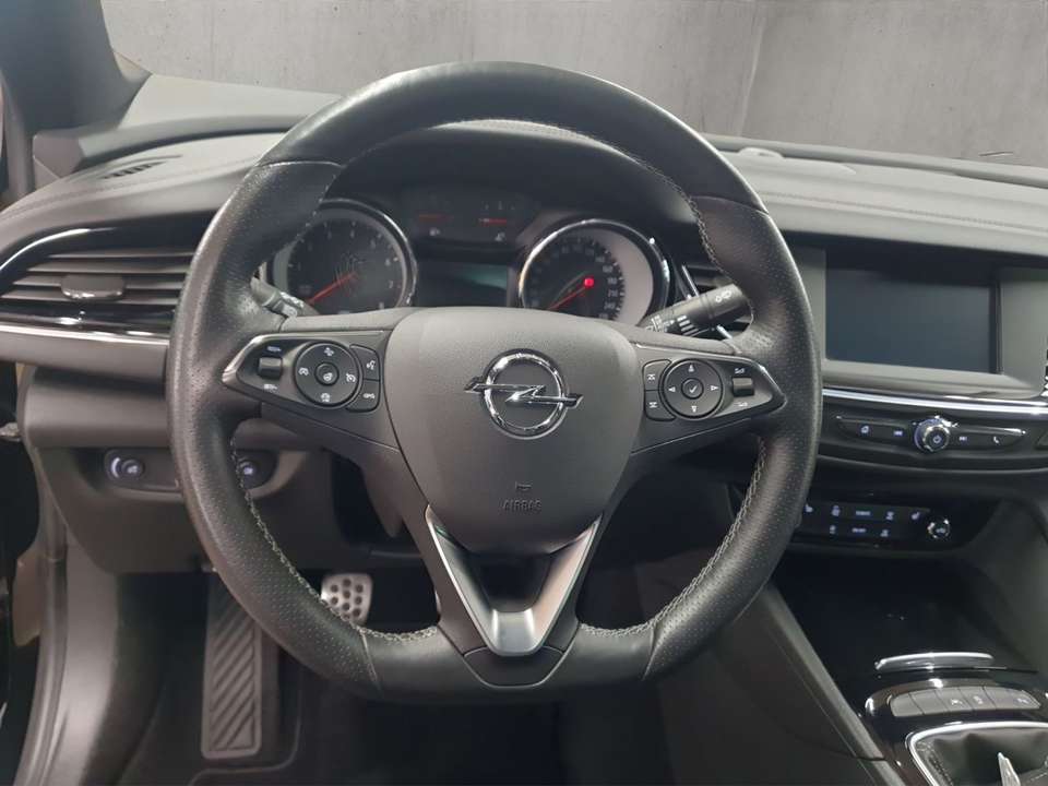 Opel Insignia - Imagem 10