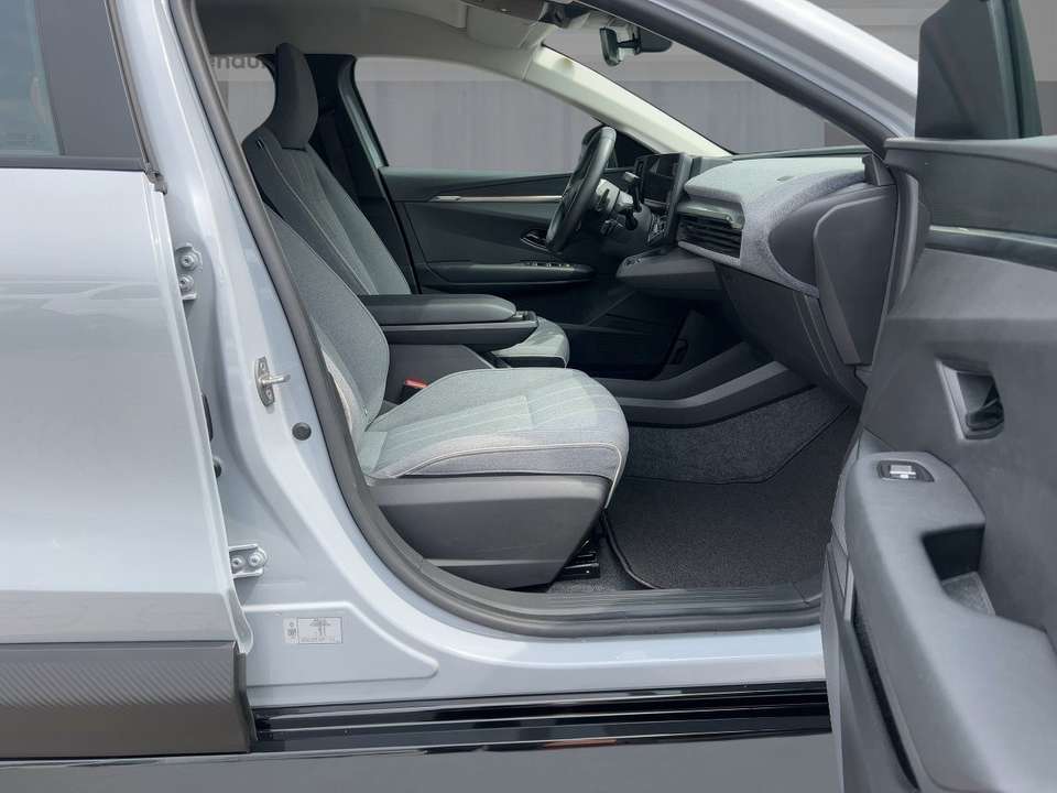 Renault Megane E-Tech - Imagem 8
