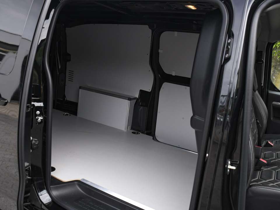 Peugeot e-Expert - Imagem 15