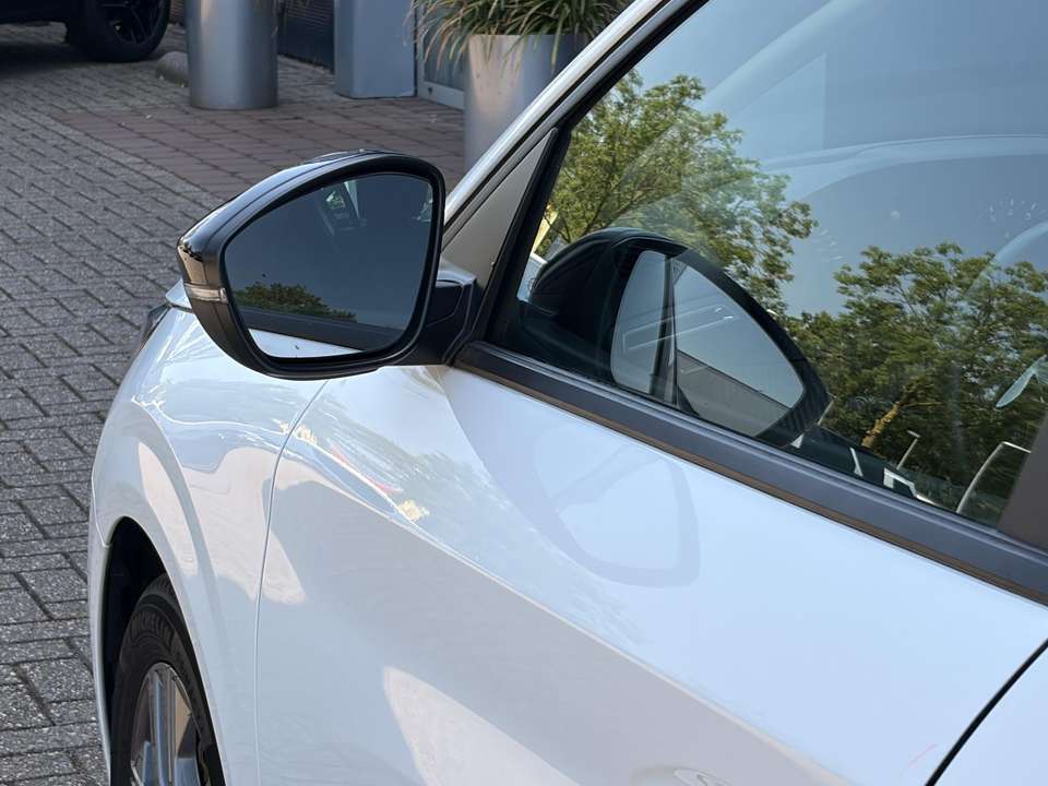 Peugeot 208 - Imagem 14
