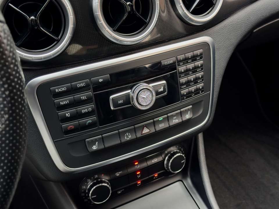 Mercedes-Benz CLA 200 - Imagem 7