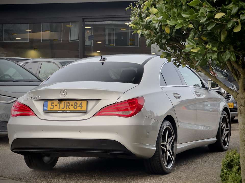 Mercedes-Benz CLA 200 - Imagem 11