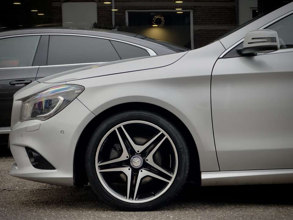 Mercedes-Benz CLA 200 - Imagem 13