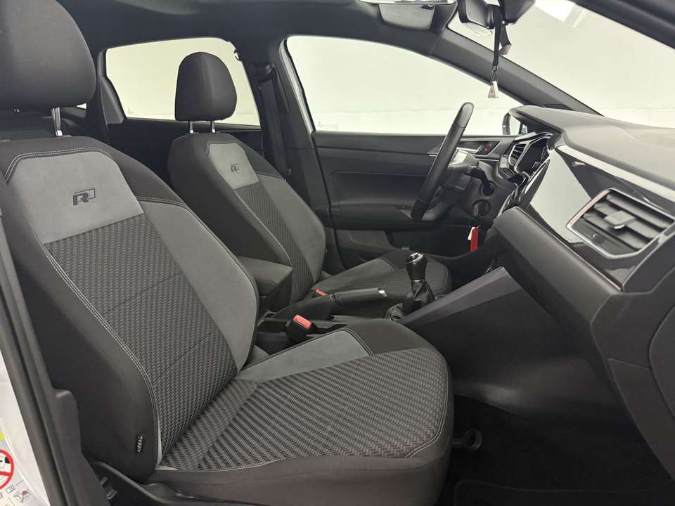 Volkswagen Polo - Imagem 17