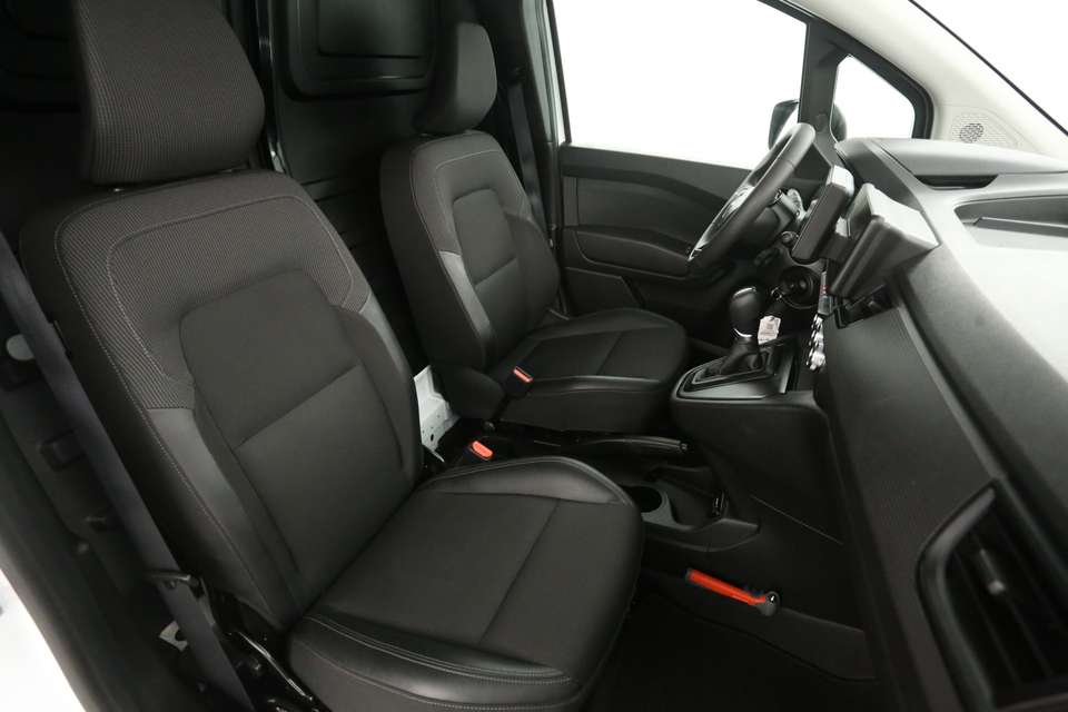 Renault Kangoo E-TECH - Imagem 11