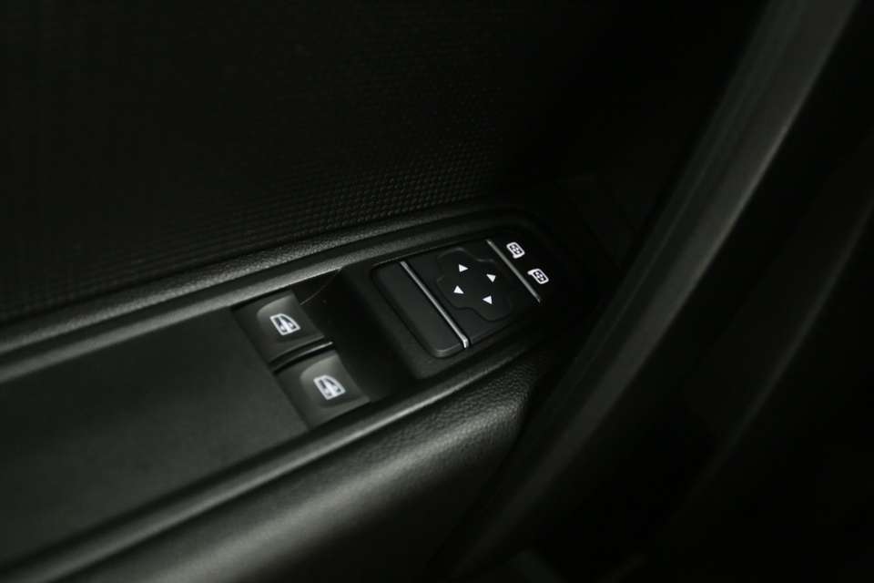 Renault Kangoo E-TECH - Imagem 19