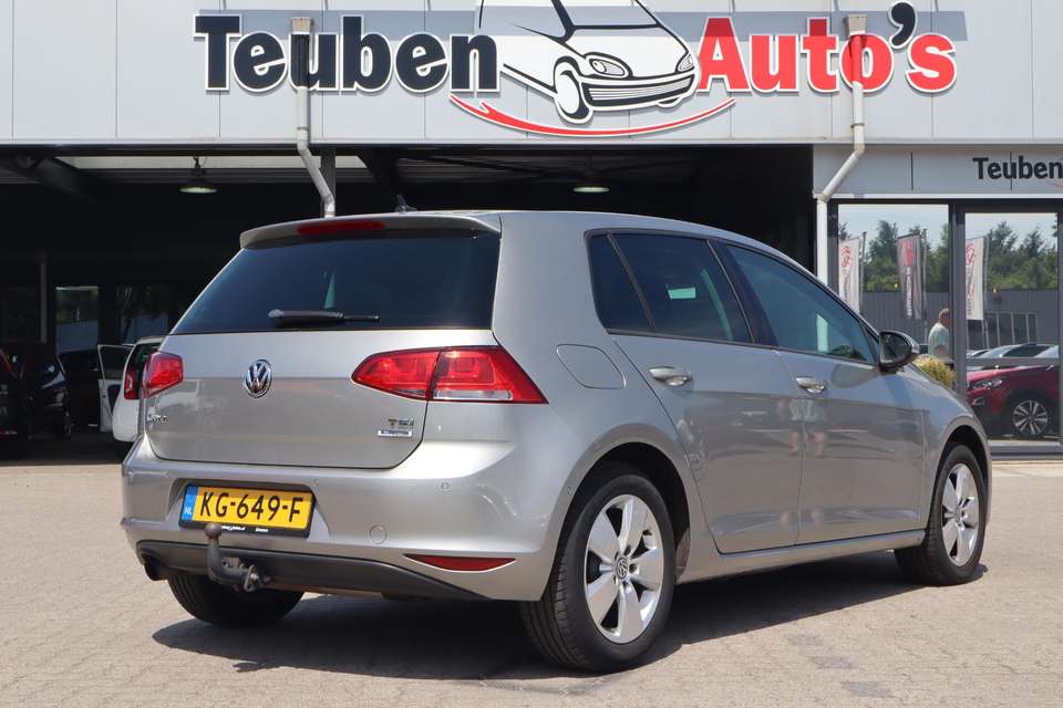 Volkswagen Golf - Imagem 2