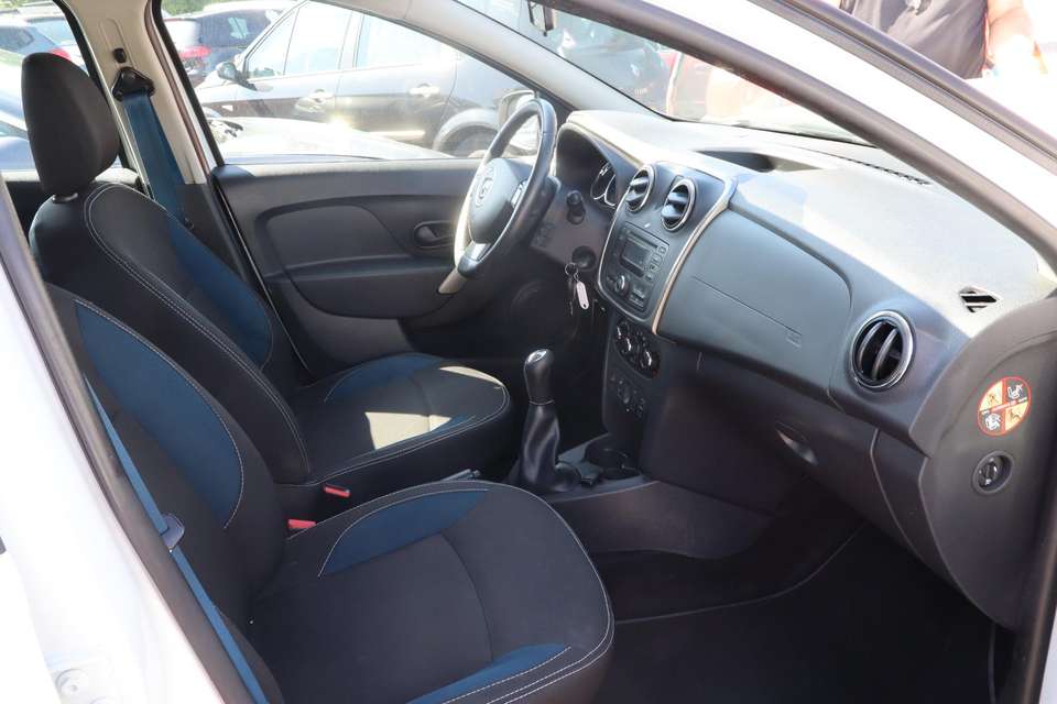 Dacia Logan - Imagem 10