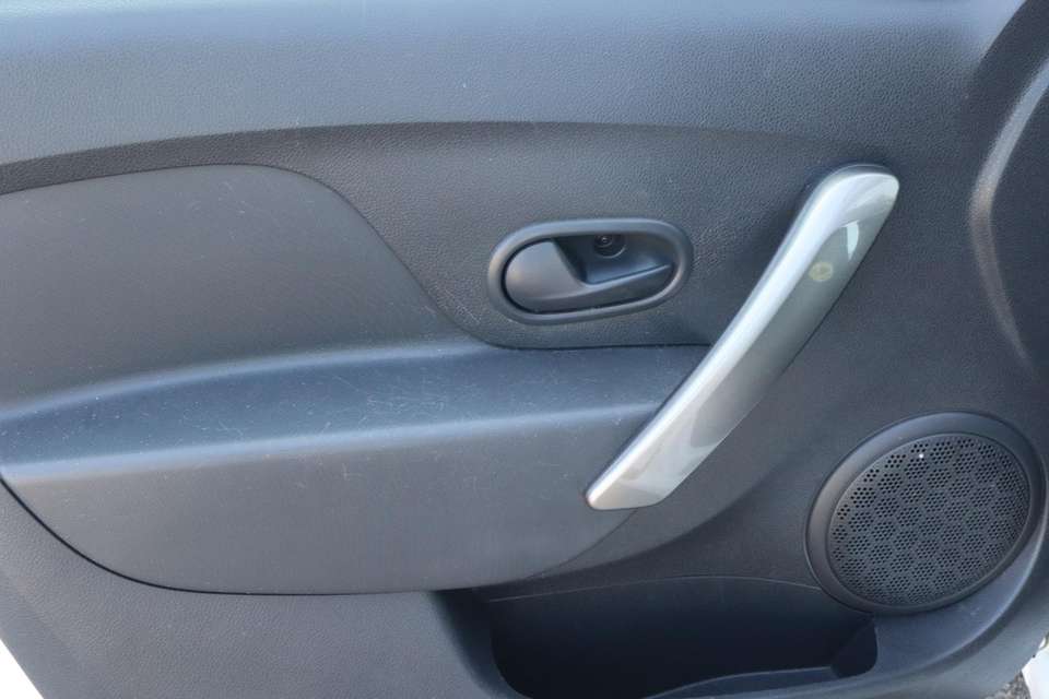 Dacia Logan - Imagem 11