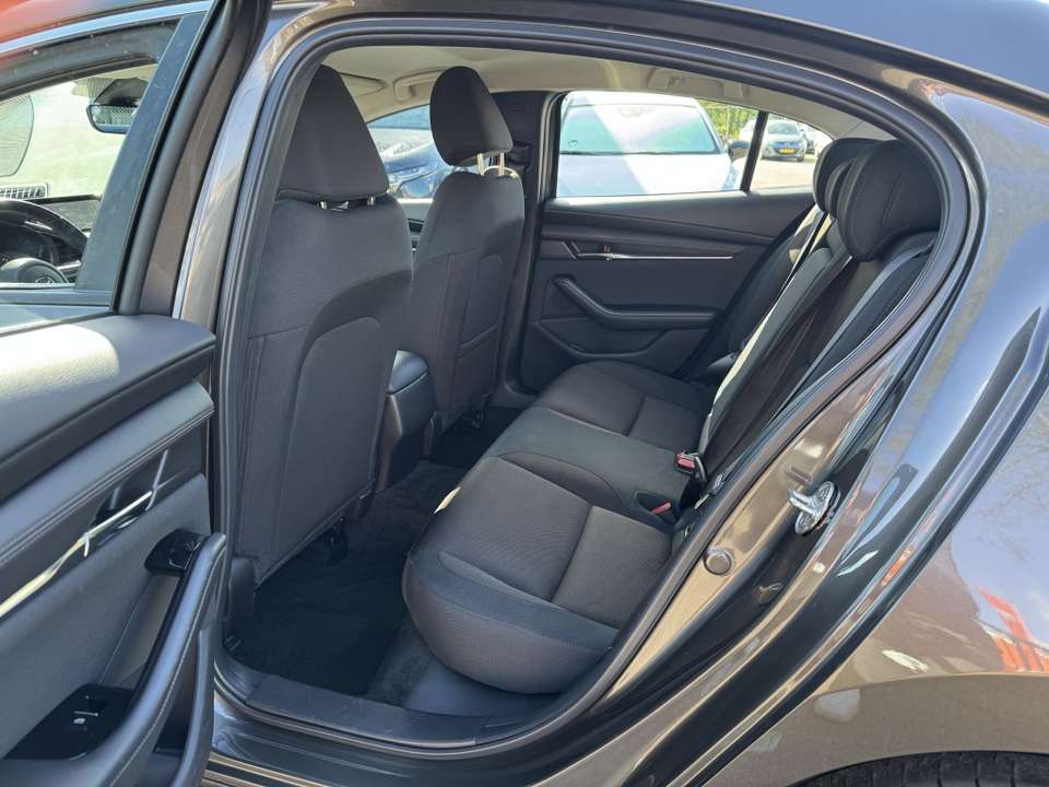 Mazda 3 - Imagem 12