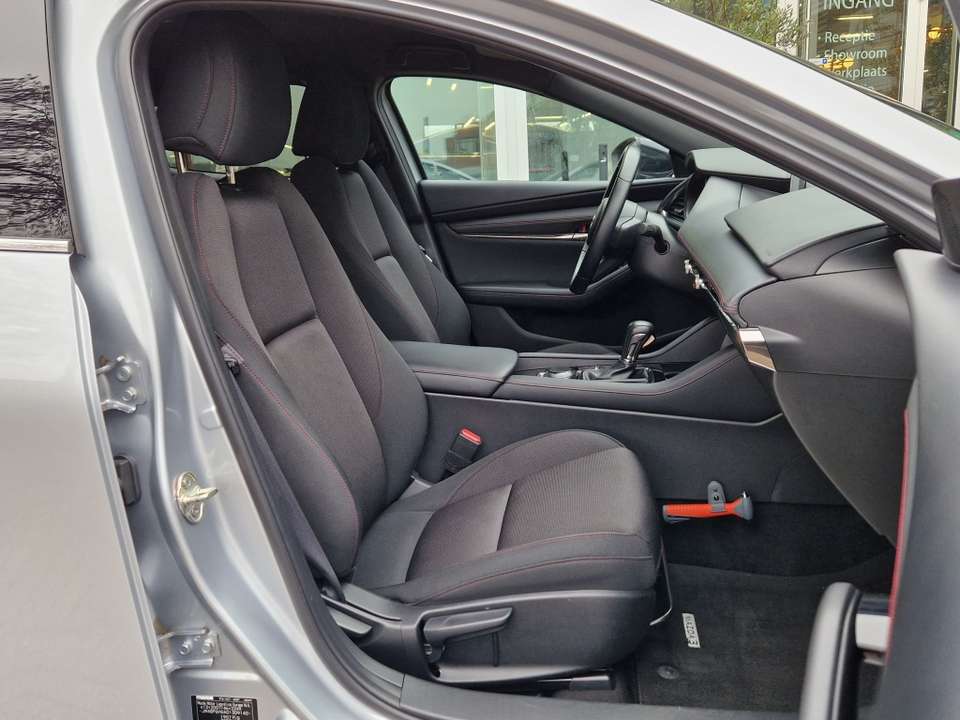 Mazda 3 - Imagem 17