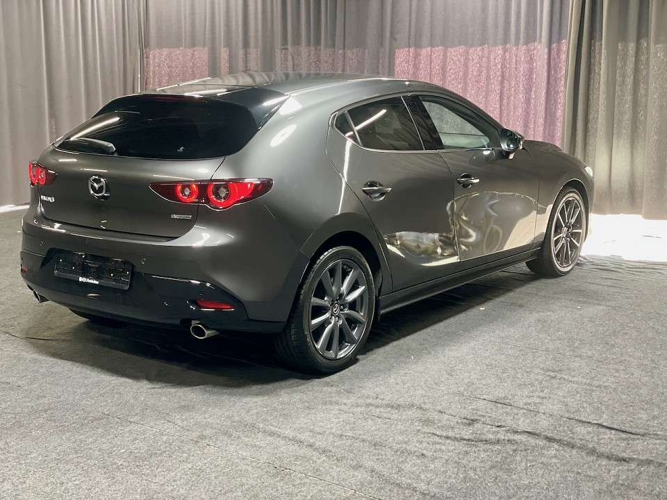 Mazda 3 - Imagem 8