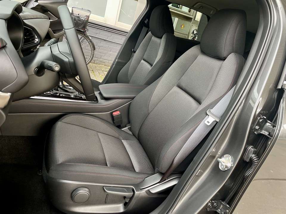 Mazda CX-30 - Imagem 11