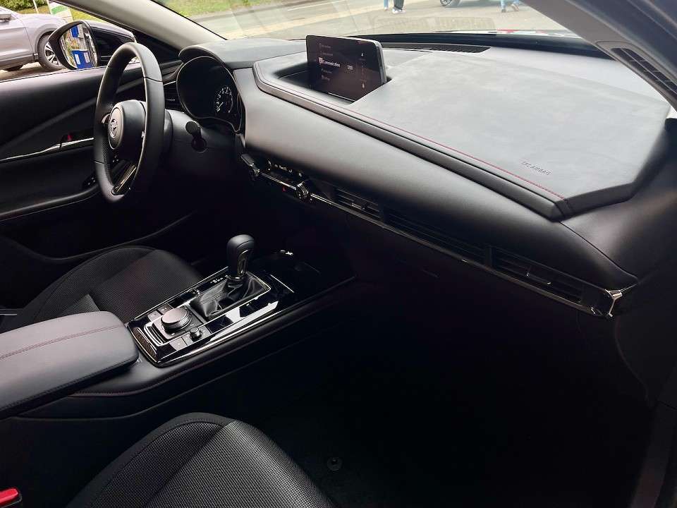 Mazda CX-30 - Imagem 12