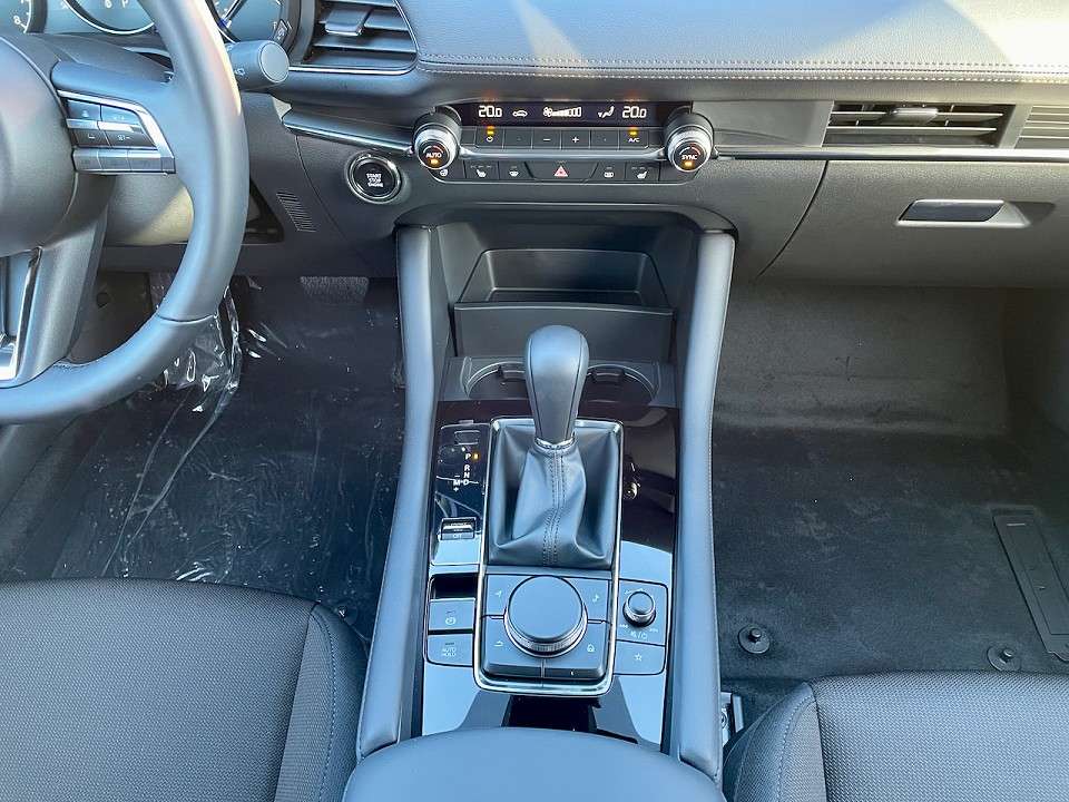 Mazda 3 - Imagem 12