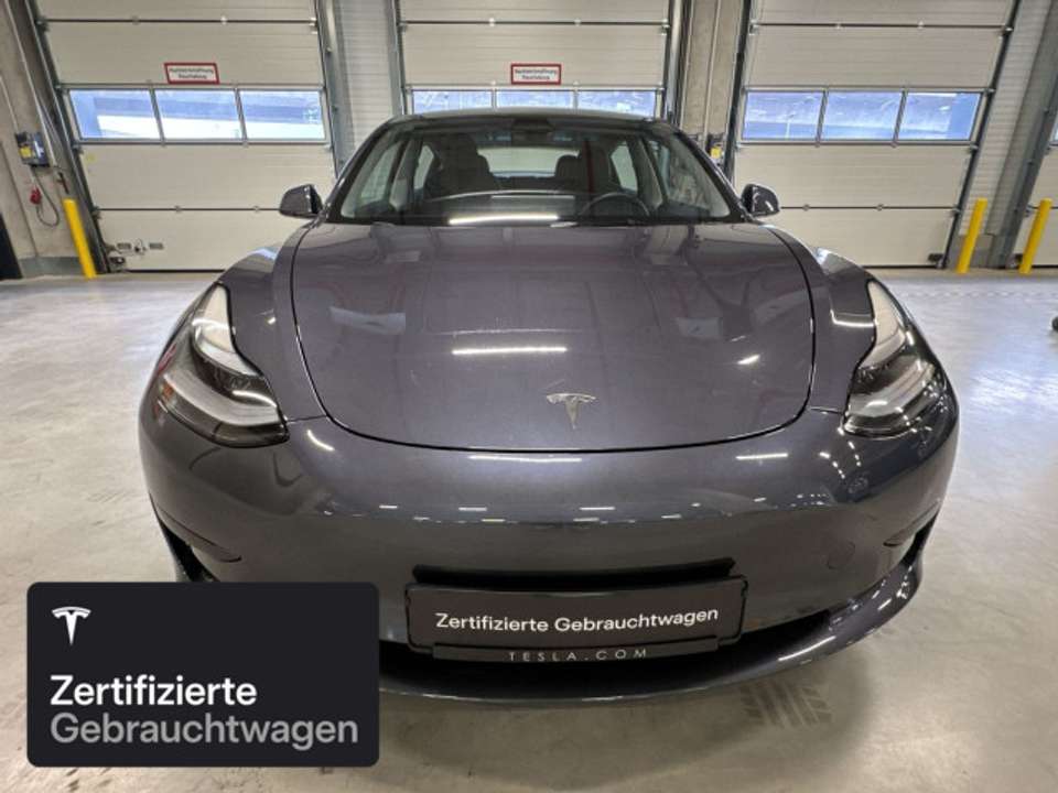 Tesla Model 3 - Imagem 3