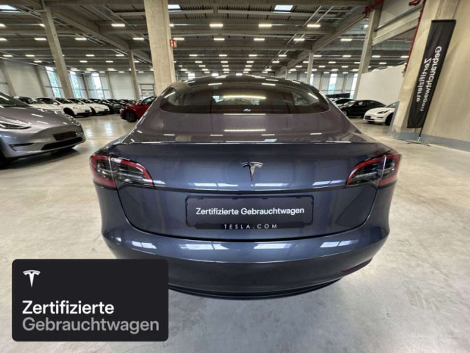 Tesla Model 3 - Imagem 6
