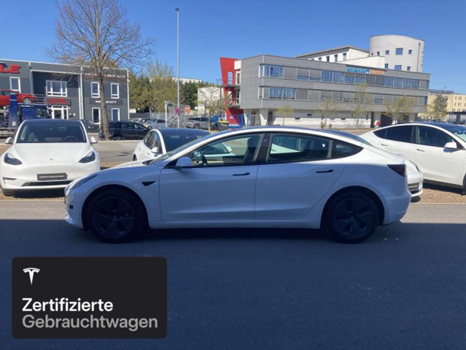 Tesla Model 3 - Imagem 4