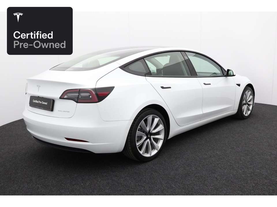 Tesla Model 3 - Imagem 8