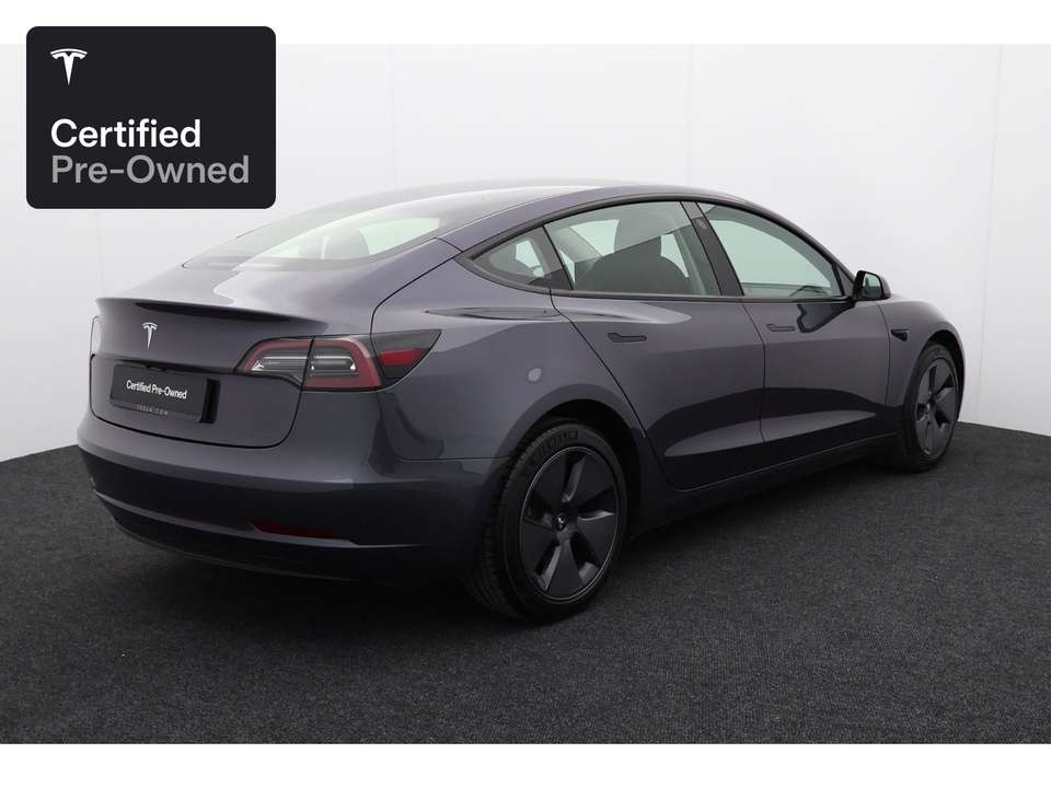Tesla Model 3 - Imagem 8