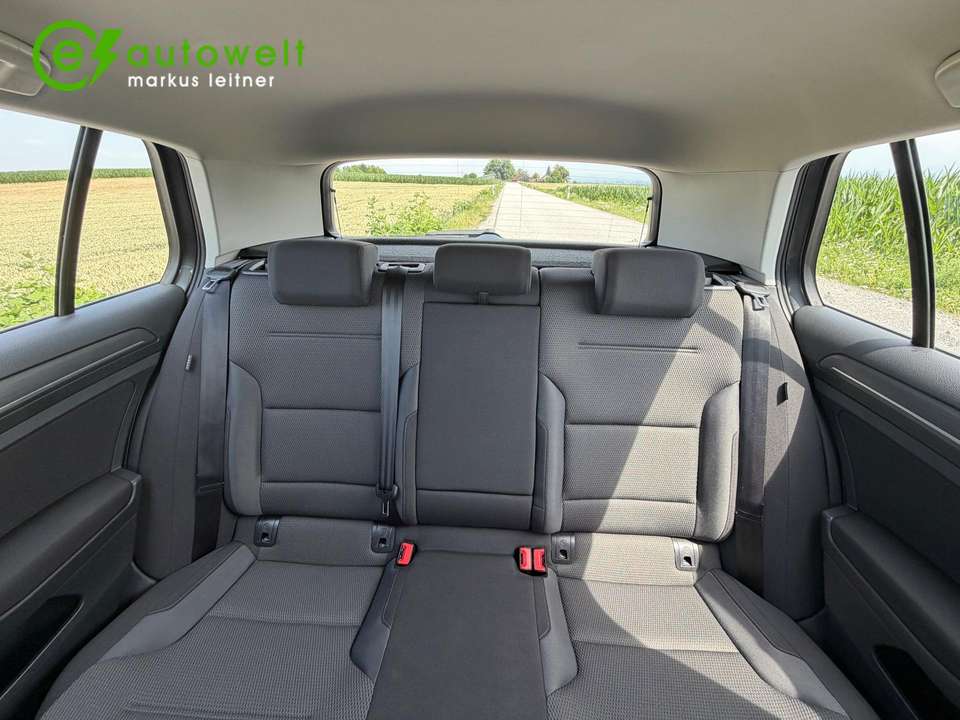 Volkswagen e-Golf - Imagem 11