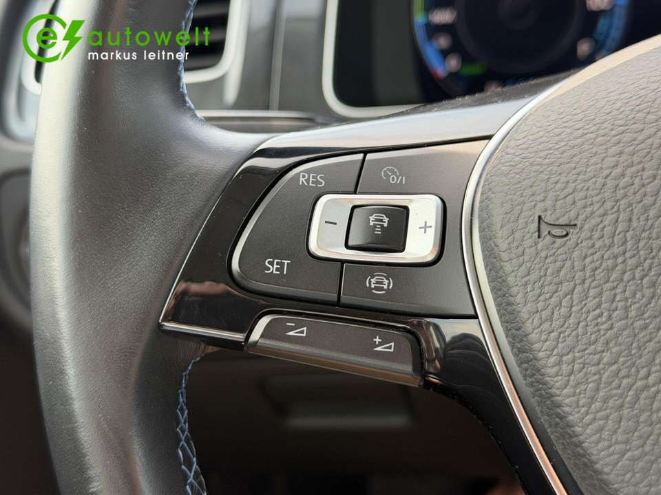 Volkswagen e-Golf - Imagem 13