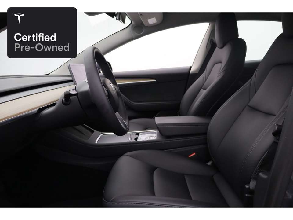 Tesla Model 3 - Imagem 11