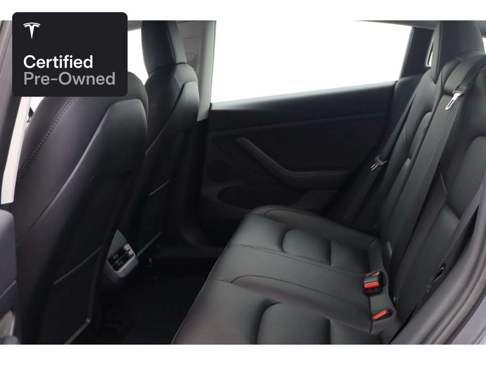 Tesla Model 3 - Imagem 12