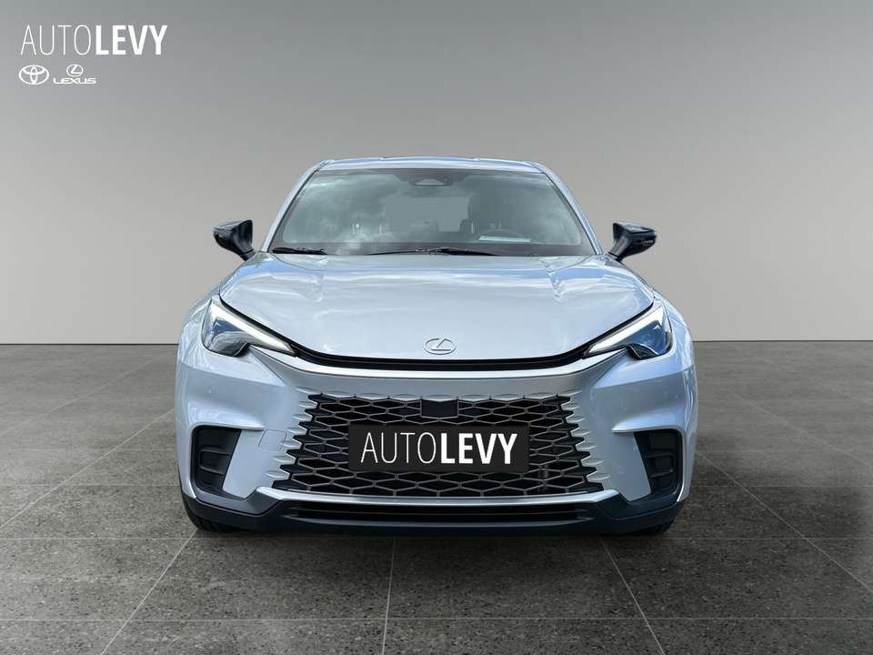 Lexus LBX - Imagem 8