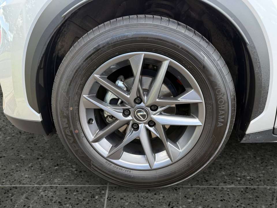 Lexus LBX - Imagem 14
