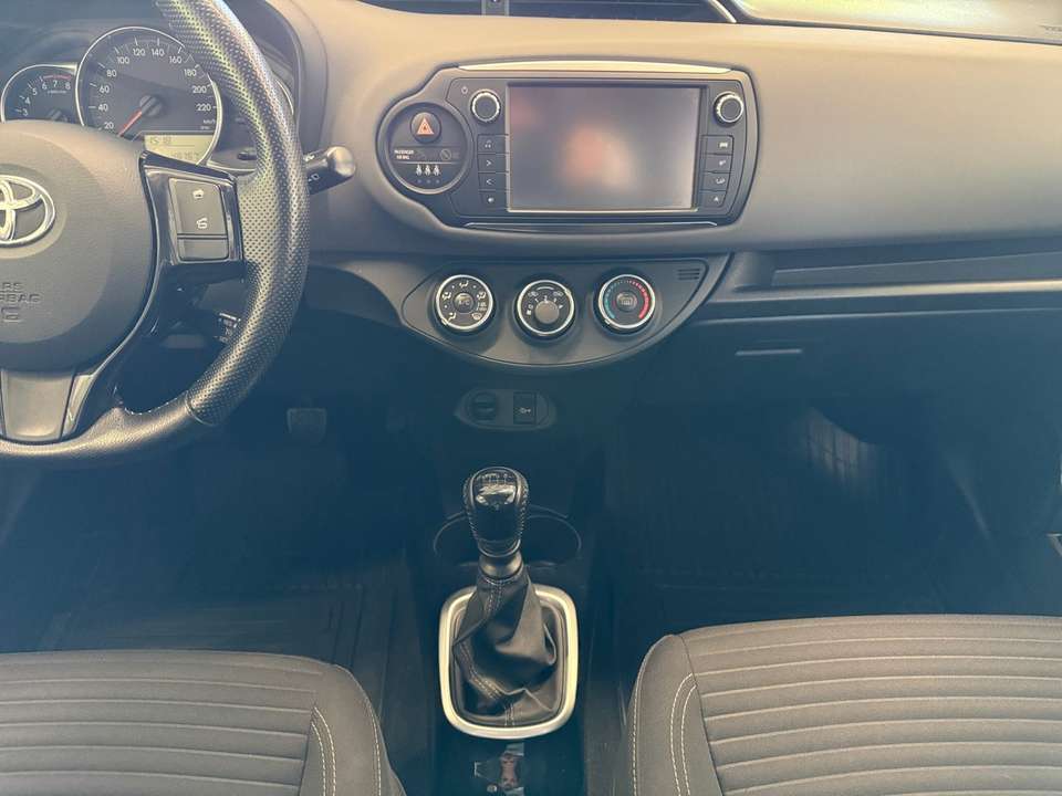 Toyota Yaris - Imagem 12