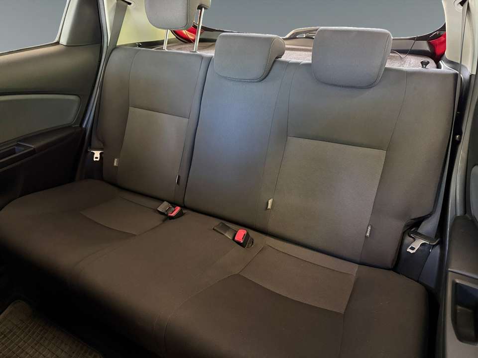 Toyota Yaris - Imagem 14