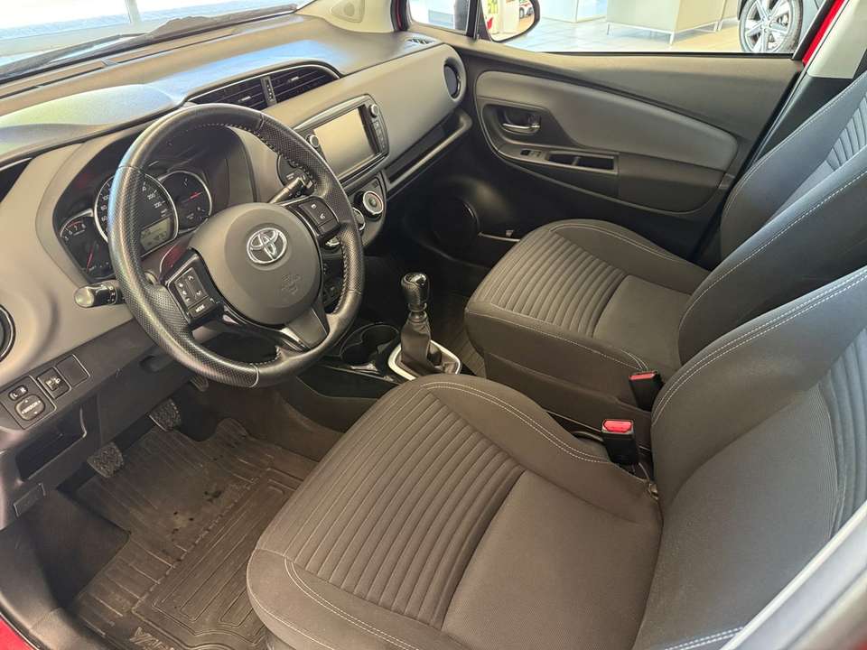 Toyota Yaris - Imagem 17