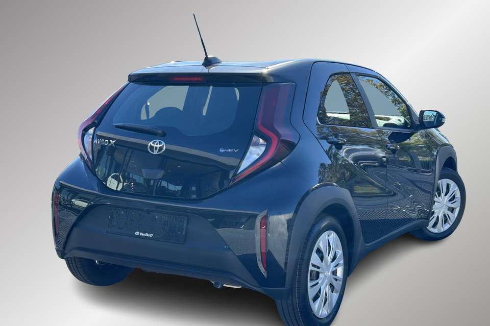 Toyota Aygo X - Imagem 2