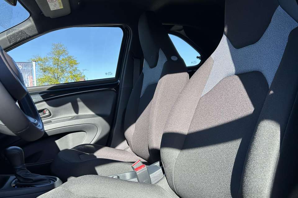 Toyota Aygo X - Imagem 8