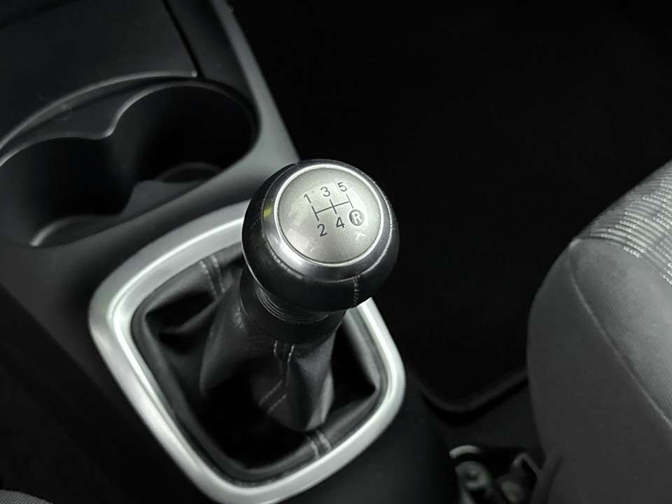 Toyota Yaris - Imagem 11