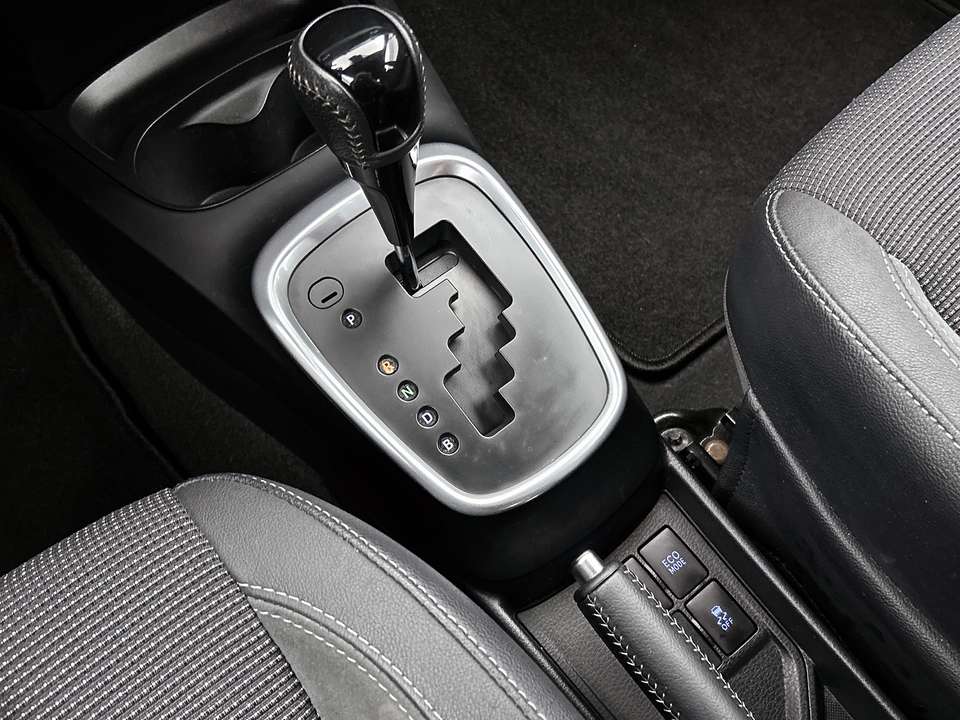 Toyota Yaris - Imagem 11