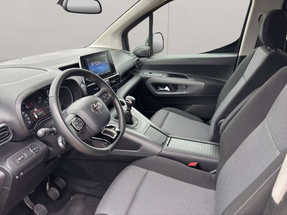 Toyota Proace City - Imagem 11