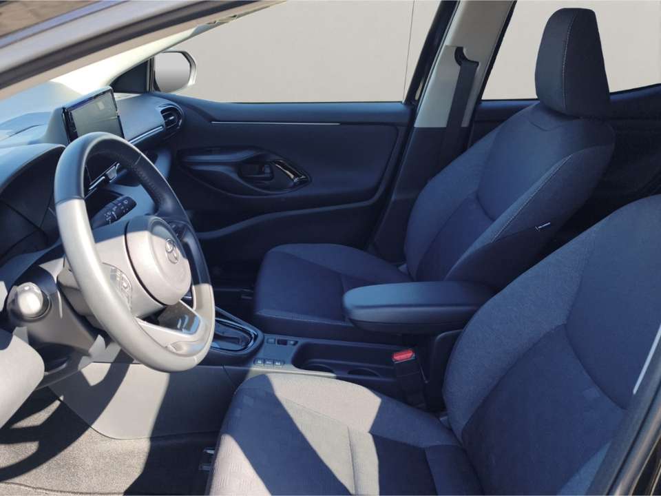 Toyota Yaris - Imagem 11