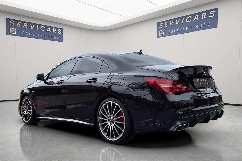 Mercedes-Benz CLA 45 AMG - Imagem 7