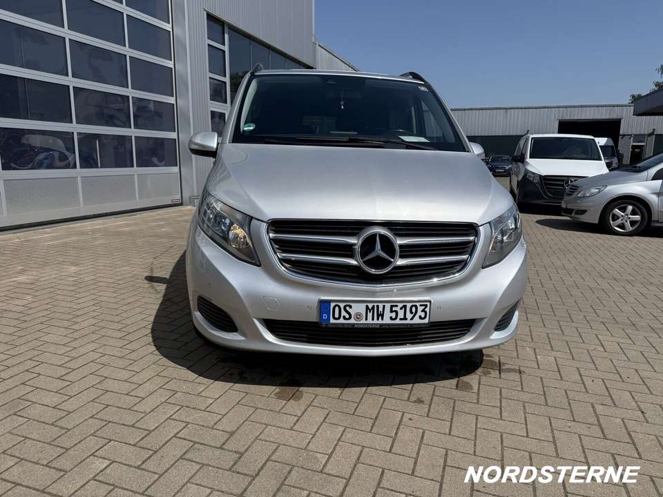 Mercedes-Benz V 220 - Imagem 3